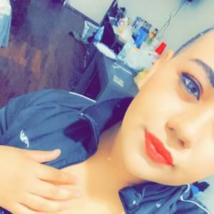 Meet your Posher, Kayla